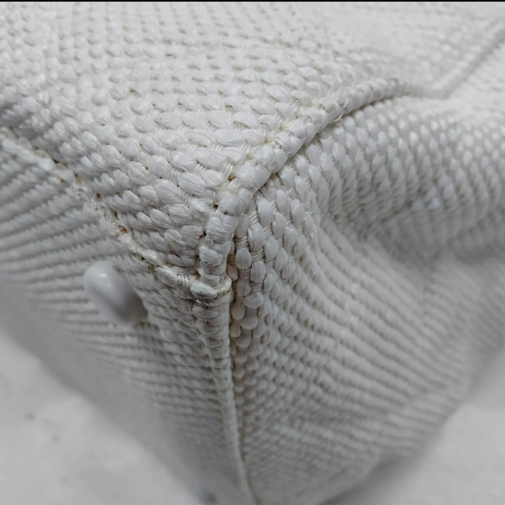 Chanel White Woven Canvas Bekko Chain Large Tote Bag In White - Picture 11 of 17